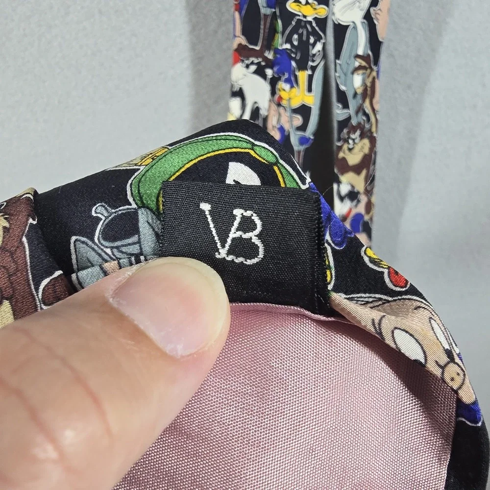 Vintage Looney Tunes Silk Tie Mens Bugs Bunny‎ Marvin Martian Taz Cartoon 90s